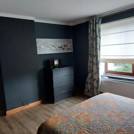 Ferienhaus Le Reposoir Maison Spacieuse Avec Feu Au Bois